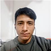 Estudiante de Ingeniería da apoyo escolar en matematica